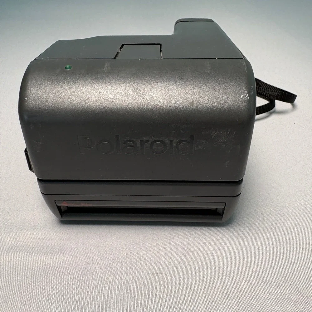 Polaroid OneStep CloseUp 600 Series Instant Film Camera Black/Manual Untested